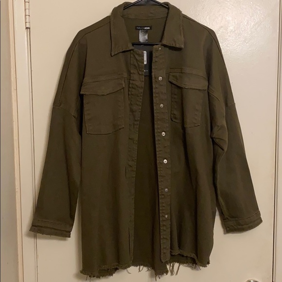 Long oversized olive denim jacket. - Picture 2 of 4